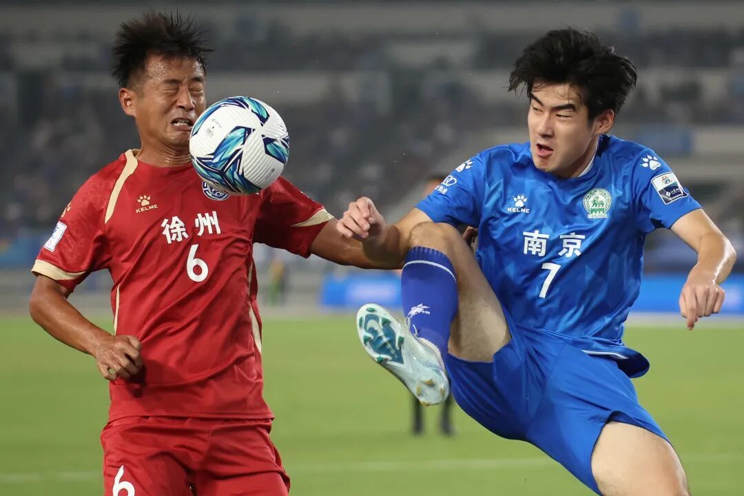 江苏男篮击溃对手,全队表现出色吗