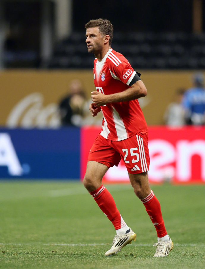 拜仁慕尼黑主帅是谁